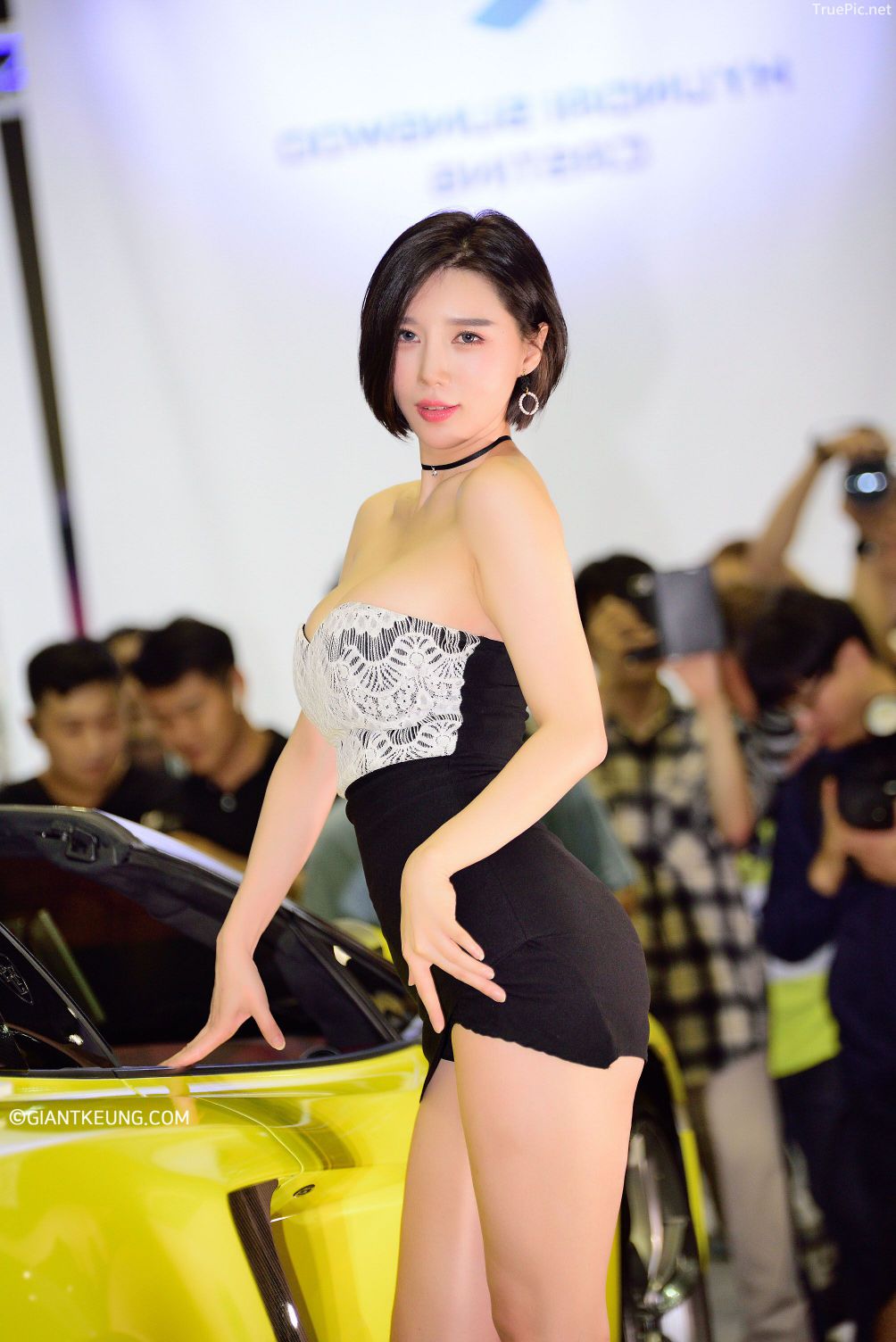 Korean Racing Model - Song Jooa - Seoul Auto Salon 2019 - Picture 12