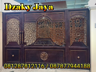 Pintu gerbang besi tempa motif Maroko