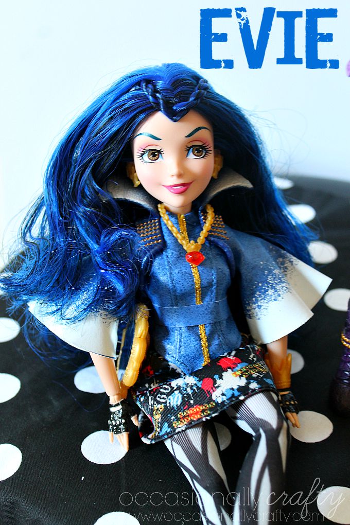 Meet Disney's "Descendants"! Occasionally Crafty Meet Disney's "Descendants"!