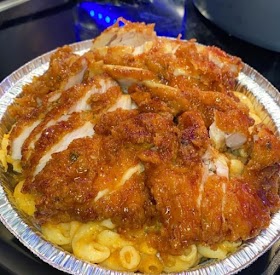 HONEY GLAZE SWEET & SPICY FRIED CHICKEN AND BUTTERMILK MAC & CHEESE