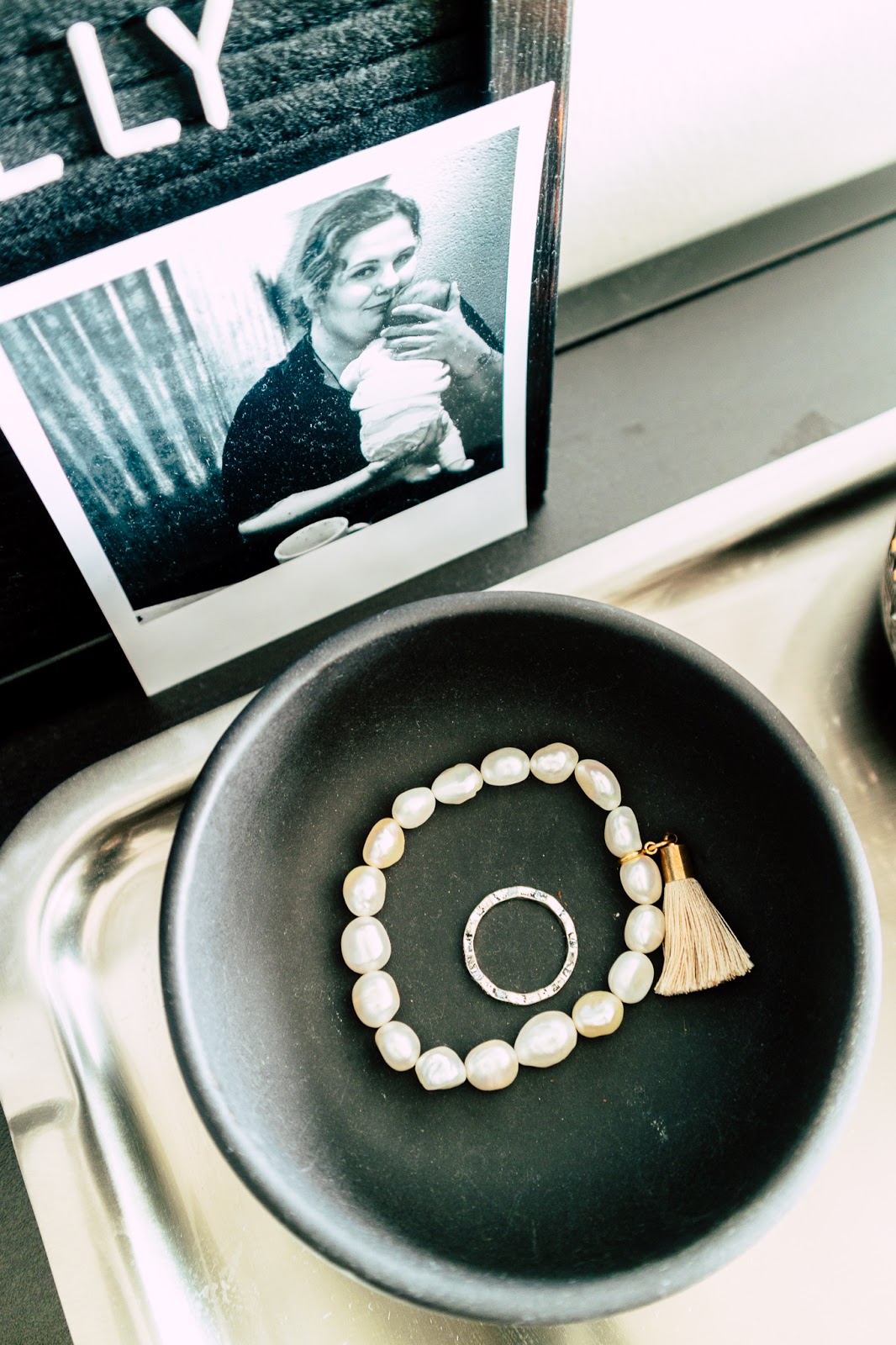 Big mamas home by Jenni S, Suosikkini juuri nyt, Converse all star, syysneilikat, korulipas, #hemikorvakoruvallankumous, #helmikorvakoruvallankumous, Converse all star, syysneilikat, korulipas,