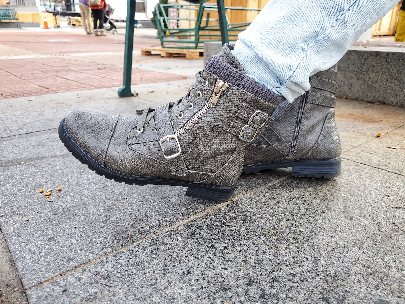 most comfortable tactical shoes
