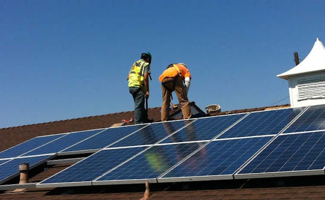 Vereador de Colombo propõe instalação de painéis solares em escolas e postos de saúde de Colombo para economizar energia
