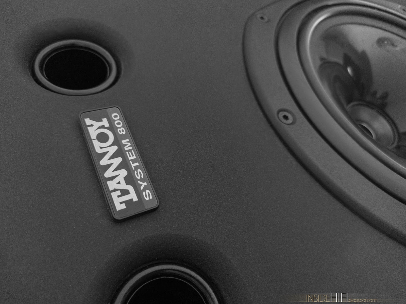Inside HiFi Tannoy System 800