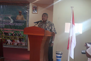 Robert Rumbekwan Buka Rakornis Permasalahan Pembangunan Wilayah di Papua Barat Robert Rumbekwan Buka Rakornis Permasalahan Pembangunan Wilayah di Papua Barat
