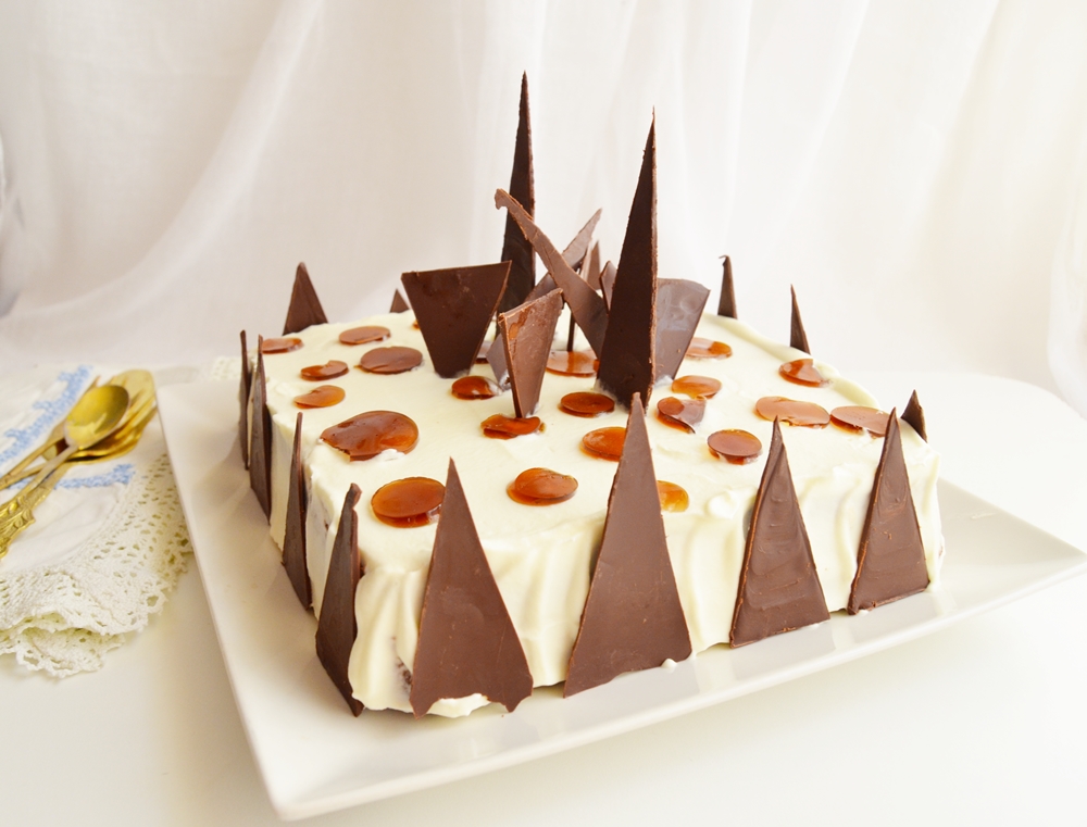 Tort cu crema de cafea