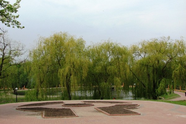 Киев парк отрадный Киев парк отрадный