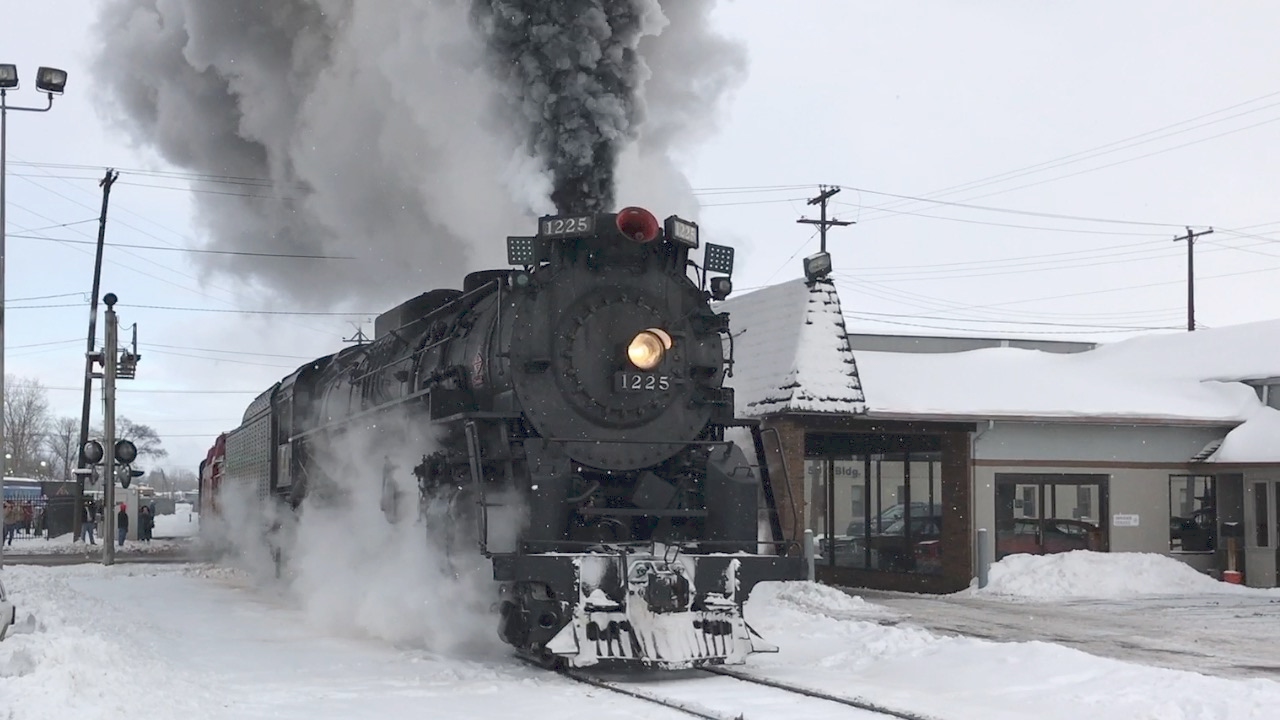 10 Things You Might Not Know About THE POLAR EXPRESS Warped Factor