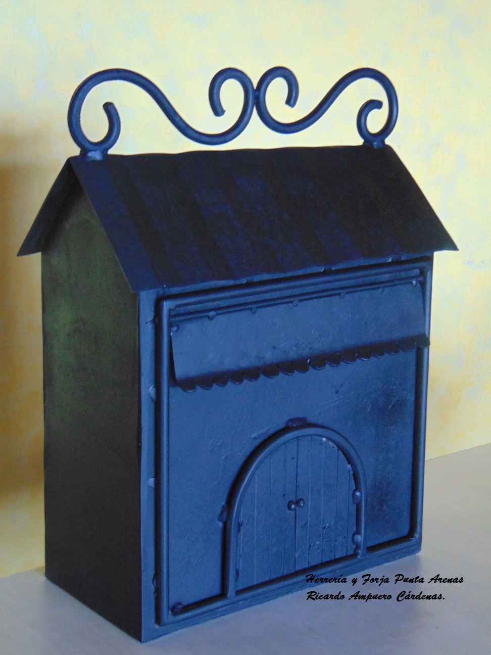 Herreria y Forja Punta Arenas: Buzones en Fierro Forjado