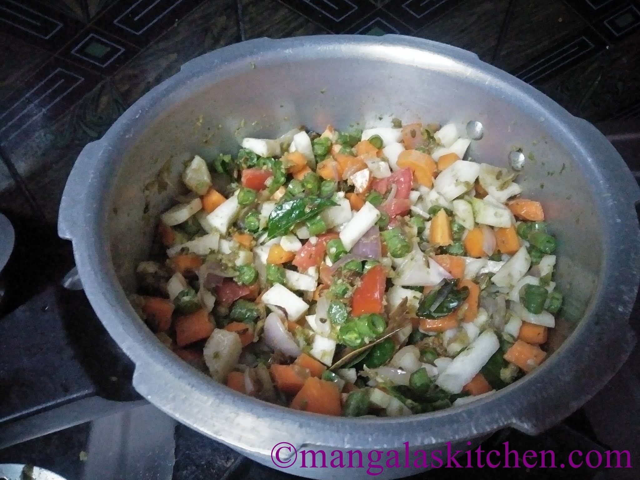 Chettinad Vegetable Kurma Vegetable Kurma for Rice, Dosa, Chapathi