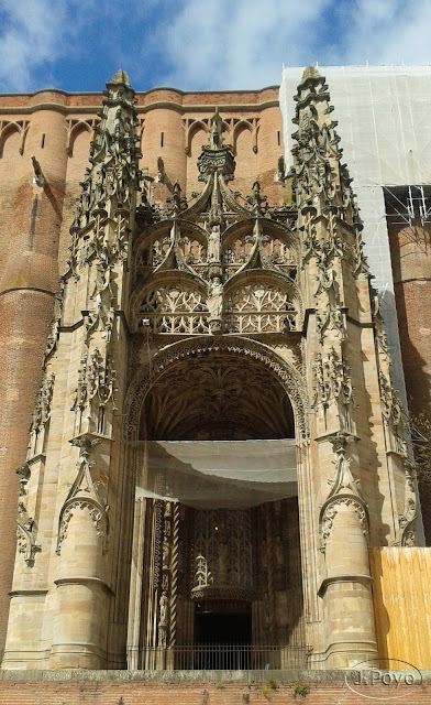 Portada de latedral Sainte Cécile Albi