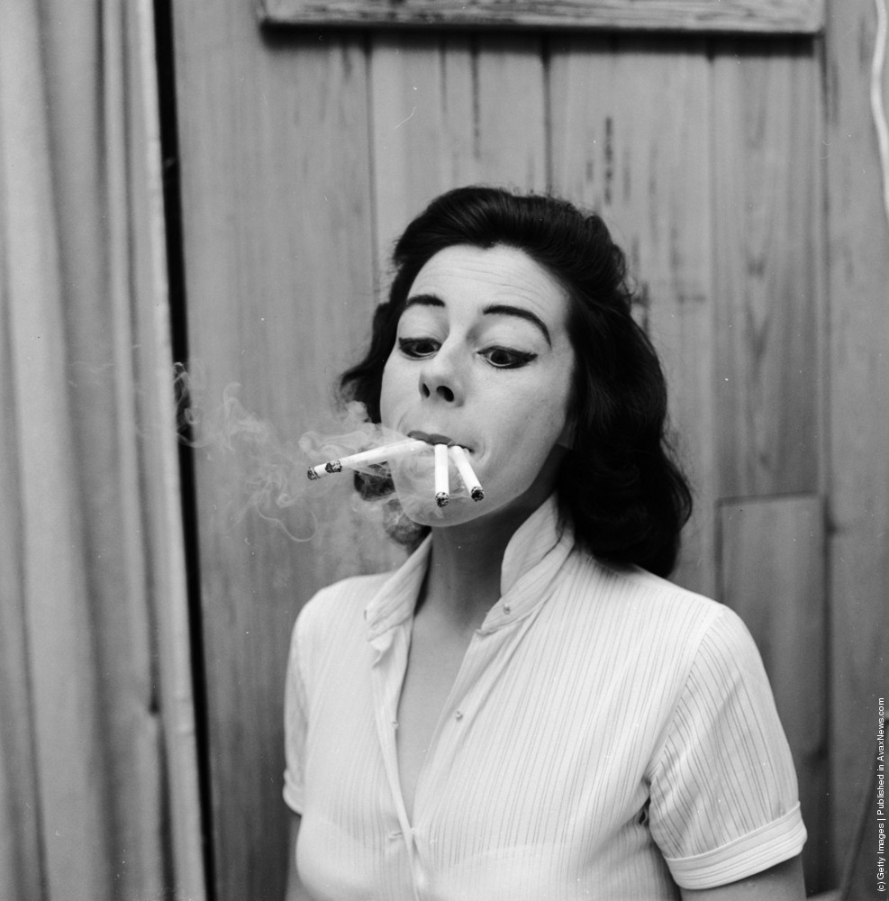 В 1950 х годах курение сигарет в Америке было воплощением крутизны и