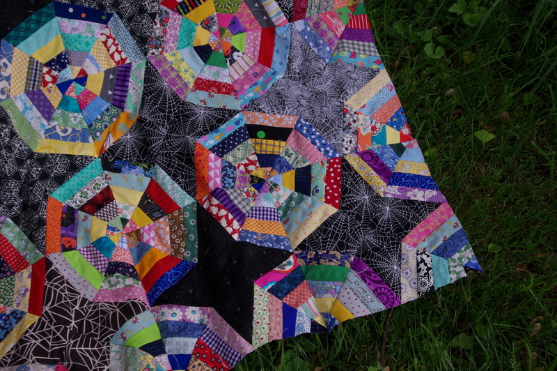 Sane, Crazy, Crumby Quilting: It's a Flimsy! Spider Webs
