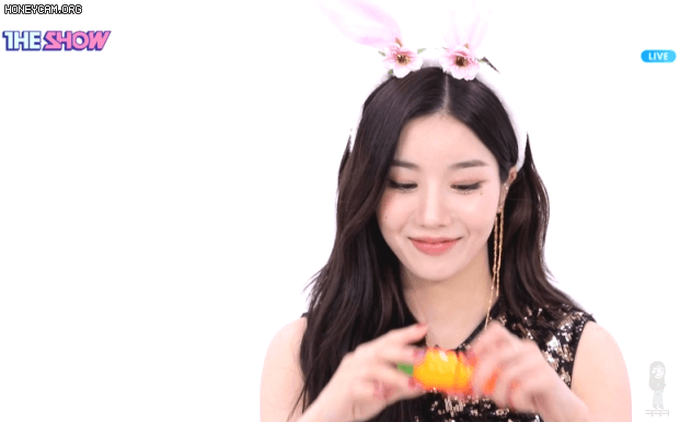 더 쇼 권은비