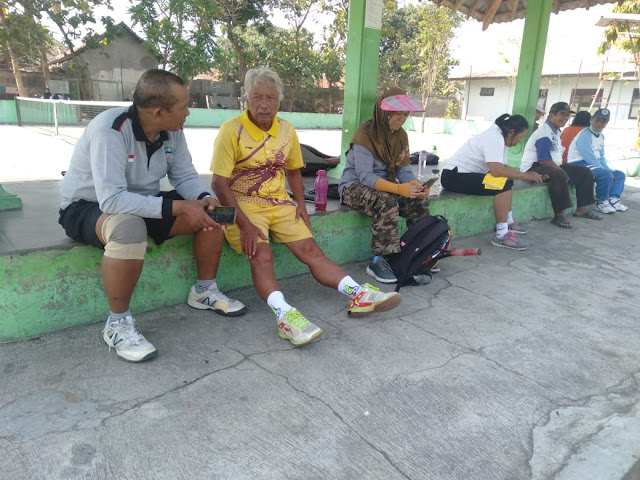 Tenis Lapangan Jadikan Sarana Jalin Silaturohmi Danramil Wonosari