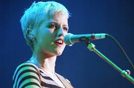 Lirik Lagu Zombie - The Cranberries dari album No Need to Argue dan terjemahan chord kunci gitar, download album dan video mp3 terbaru 2018 gratis