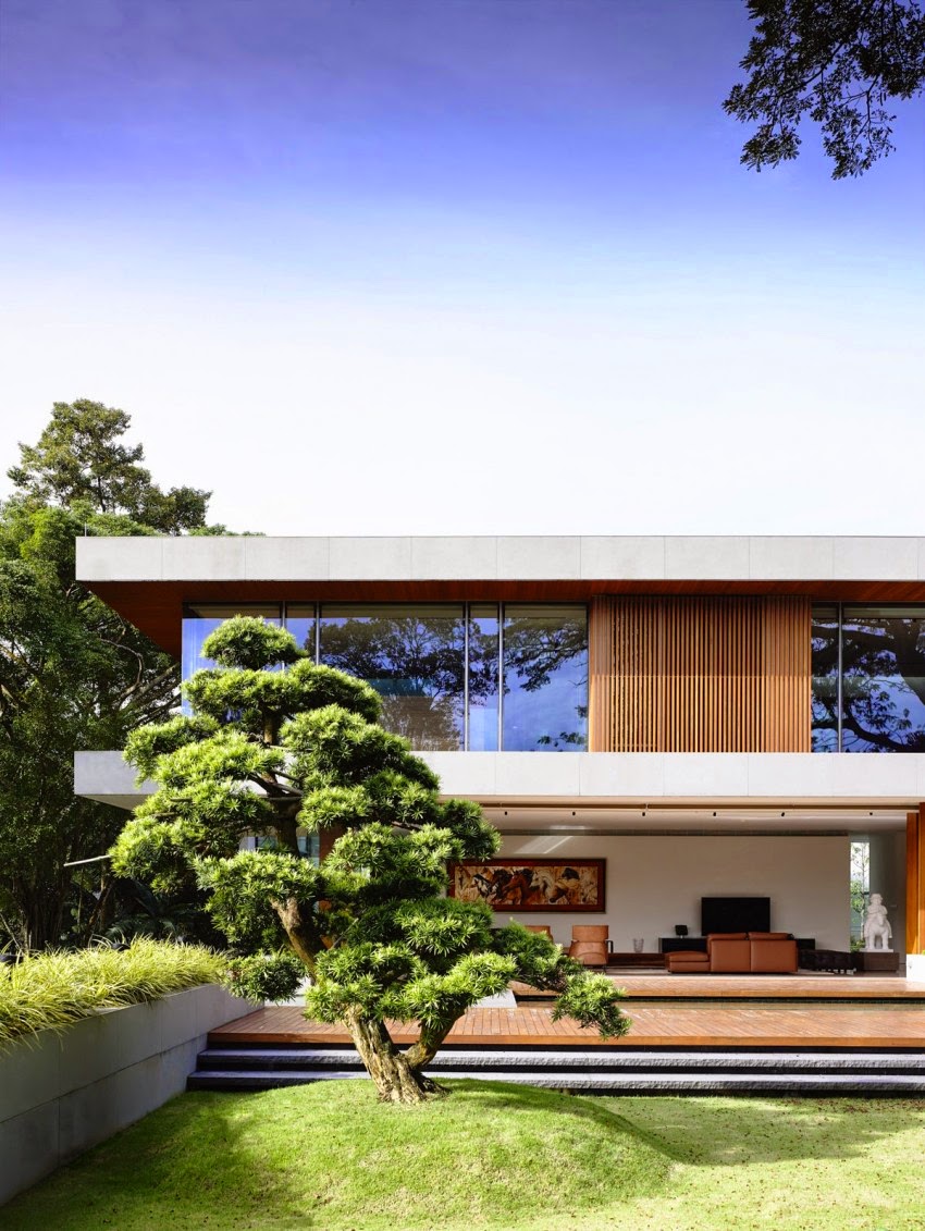 Rumah 2 Lantai Berkarakter Luminos Dengan Desain Modern Di Singapura