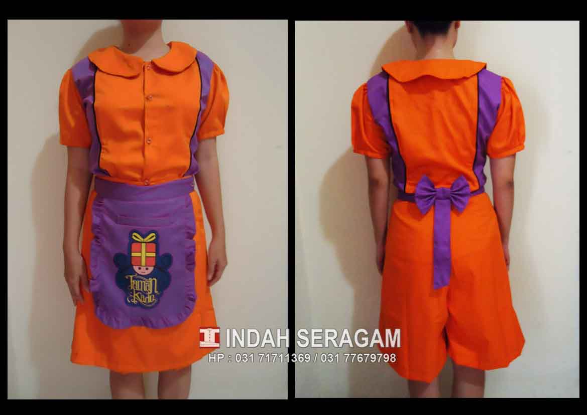 INDAH SERAGAM: SPG Taman Kado
