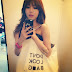 SNSD SooYoung promotes the 'Don't Look Bag' in her latest SelCa