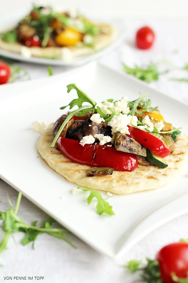Penne im Topf: Gegrillte Pizza mit Fetakäse &amp; Grillgemüse + Giveaway