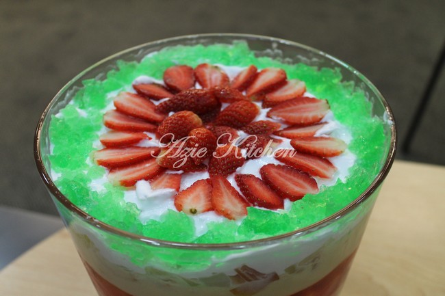 Puding Trifle Azie Kitchen