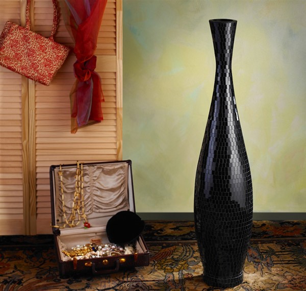 Desain Vas Bunga Lantai untuk Mempercantik Ruang Tamu