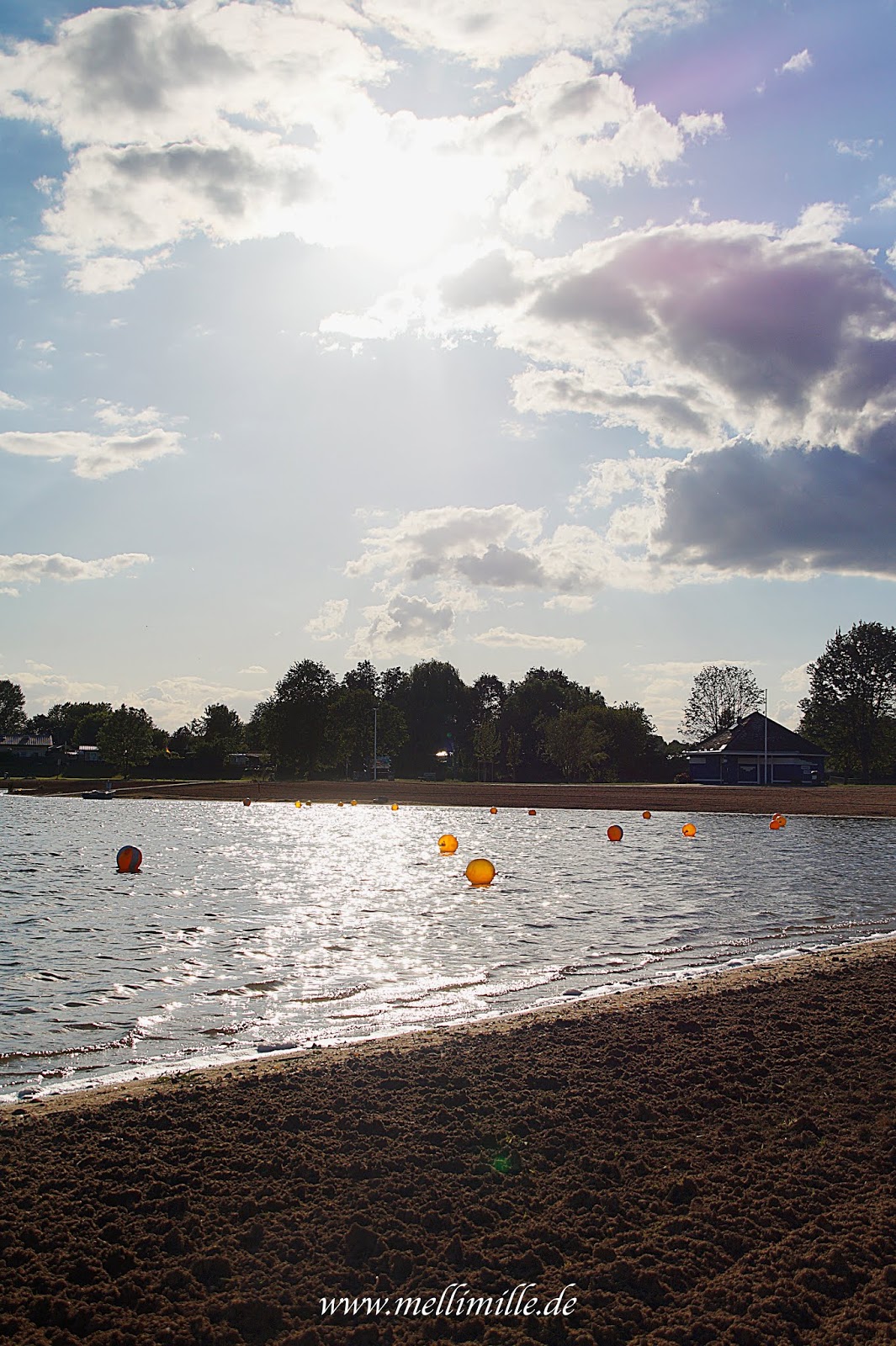 mellimille: Midsommar-Picknick am See: Lachs-Focaccia, Melonensalat mit ...
