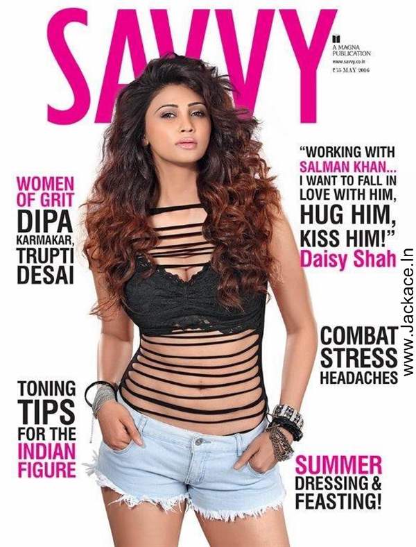 Daisy Shah Becomes The Covergirl For Savvy