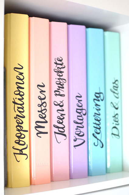 Handlettering auf Ordnern und Ringbüchern