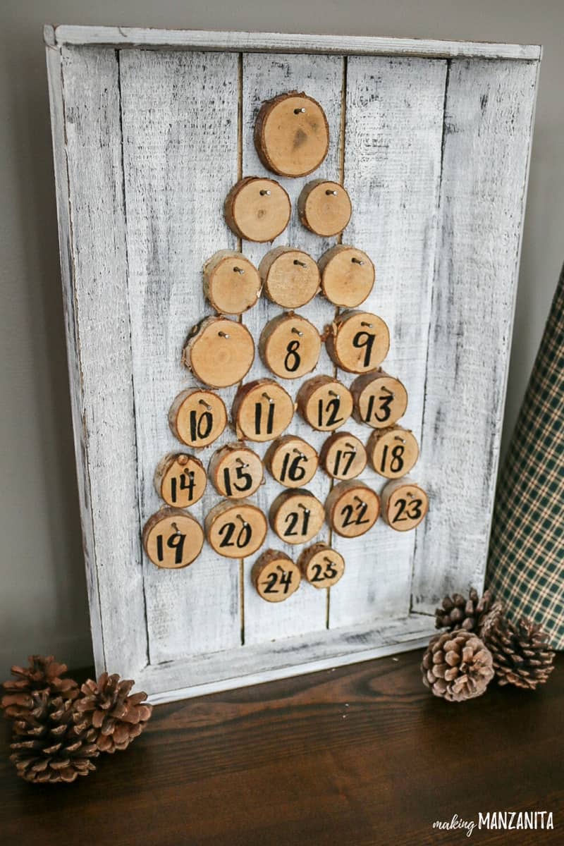 Tree slice Christmas advent calendar