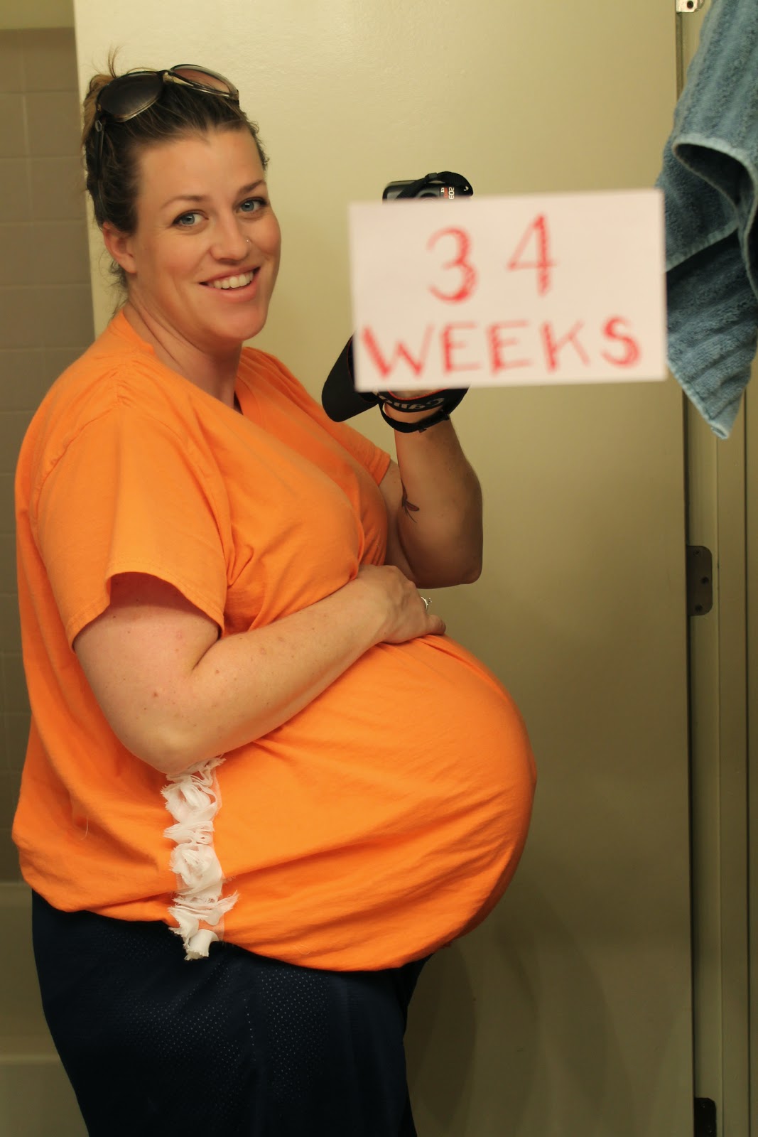 Болит живот 34 недели беременности. Женщина на 34 неделе беременности. Кг на 34 недели беременности.