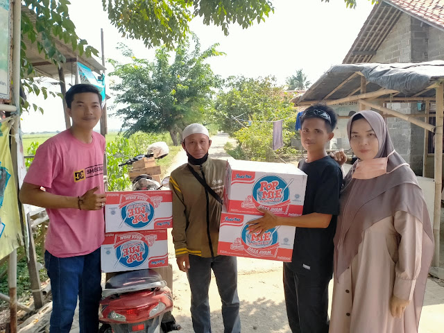 Anggota DPR RI Menyambangi Korban Terdampak Banjir Rob di Bekasi Anggota DPR RI Menyambangi Korban Terdampak Banjir Rob di Bekasi