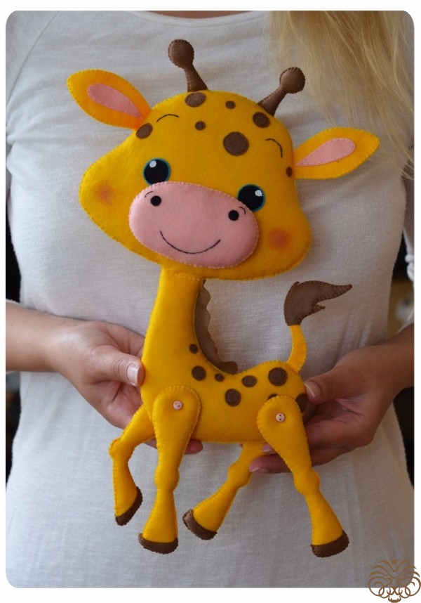 Como Fazer Uma Girafa Com Material Reciclado - Vários Materiais