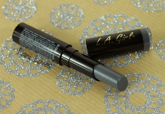 LA Girl Matte Flat Velvet Lipstick - Poetic Swatches & Review