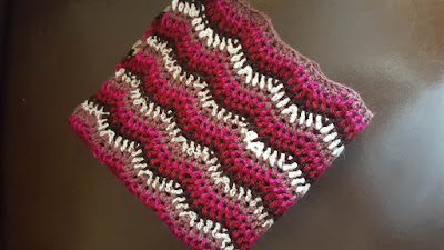 Crochet mini lap blanket
