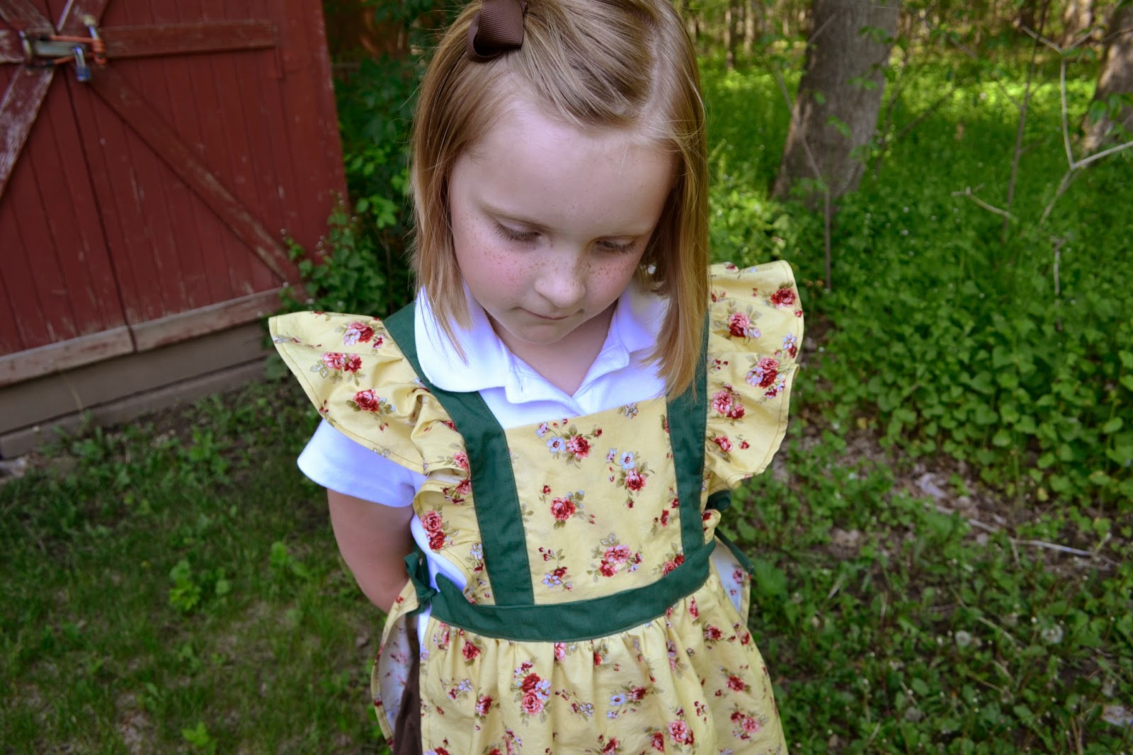 crafty-biggers-the-tie-dye-diva-pattern-review-storybook-pinafore