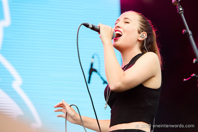 Alice Merton at Riverfest Elora on Saturday, August 17, 2019 Photo by John Ordean at One In Ten Words oneintenwords.com toronto indie alternative live music blog concert photography pictures photos nikon d750 camera yyz photographer summer music festival guelph elora ontario