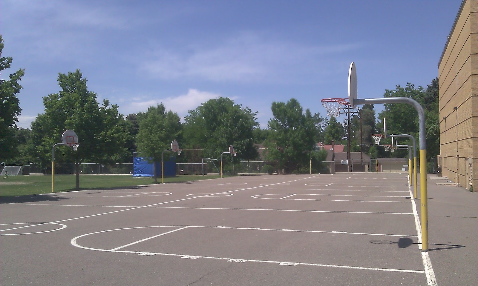 Denver Courts Amos Steck School Rating 7*