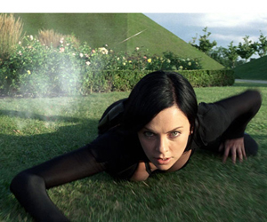 Charlize Theron in a catsuit in Aeon Flux 2005 movieloversreviews.filminspector.com