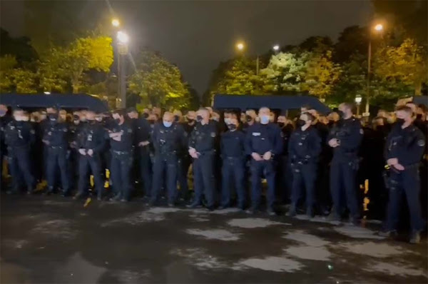 Paris : Une centaine de policiers rendent hommage à leur collègue tué, Éric Masson