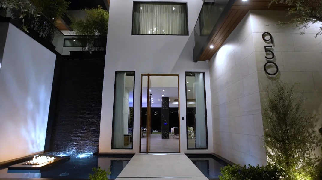 45 Interior Design Photos vs. 950 Kenfield Ave, Los Angeles, CA Ultra Luxury Mansion Tour
