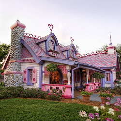 Proto Knowledge: Real life fairy tale houses