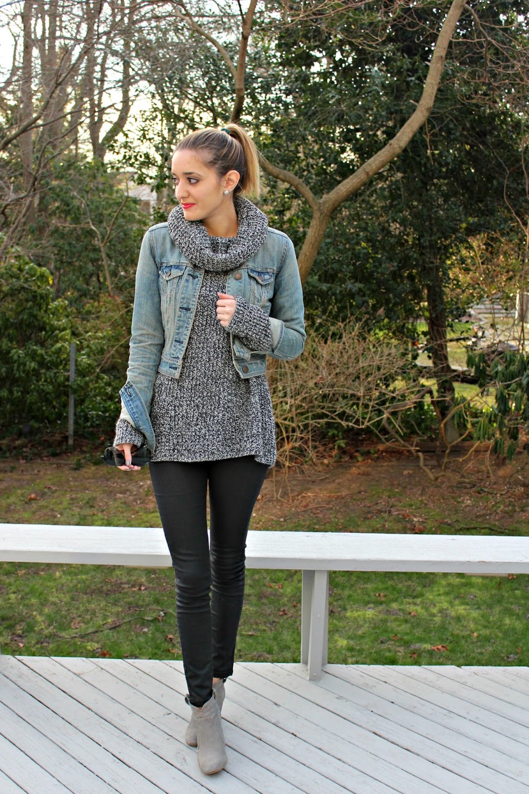 Michelle's Pa(i)ge Fashion Blogger based in New York WEARING A DENIM