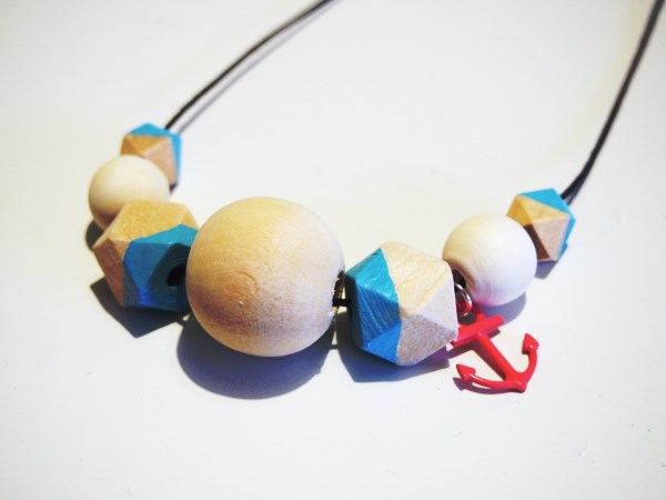DIY : collier de perles en bois