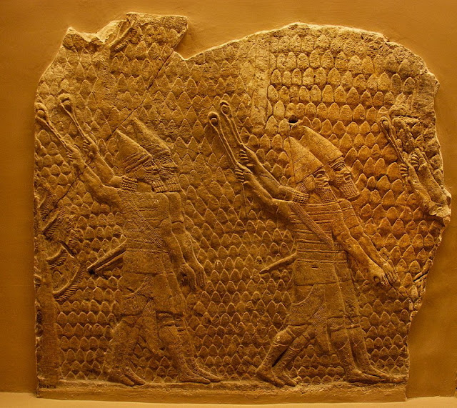 Ассирийские пращники. commons.wikimedia.org