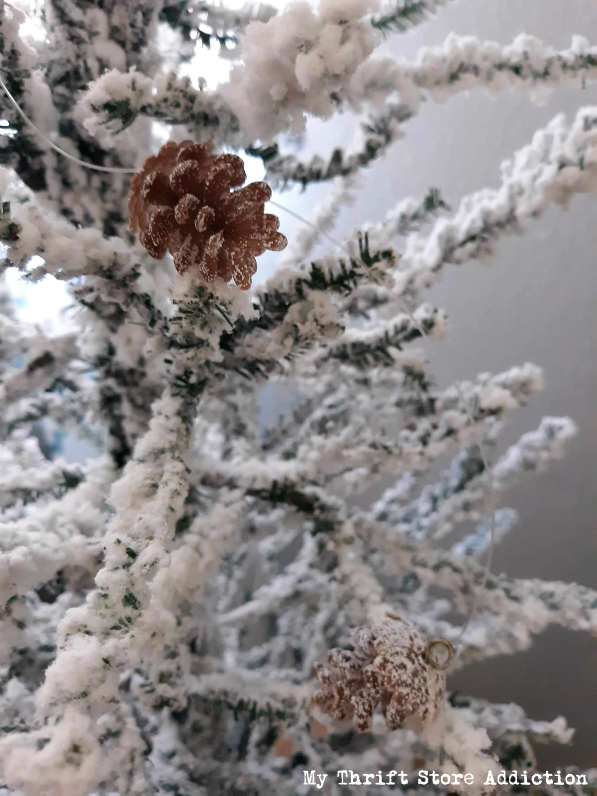 15 minute mini pinecone garland