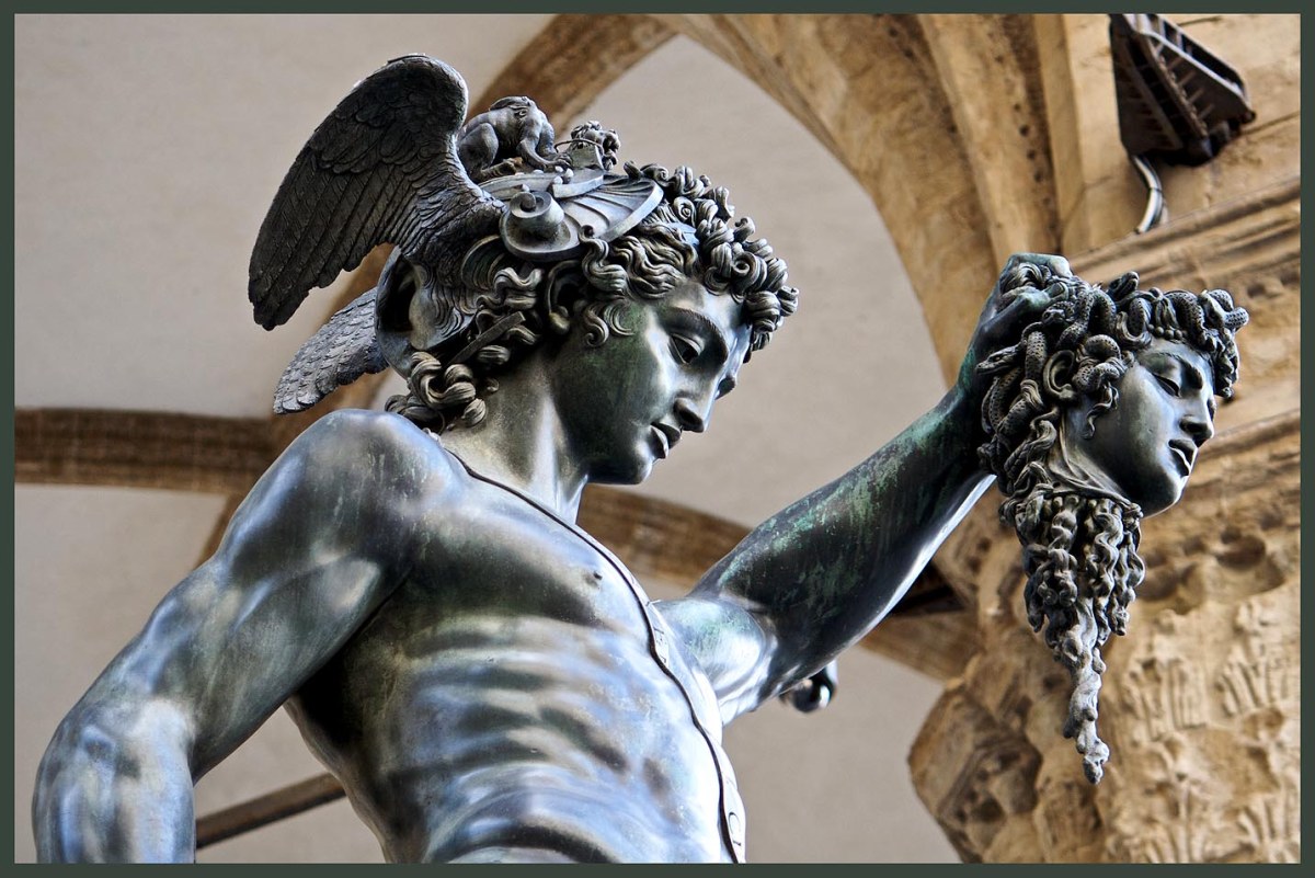 purpura MITOLOGÍA GRIEGA MEDUSA Y LAS