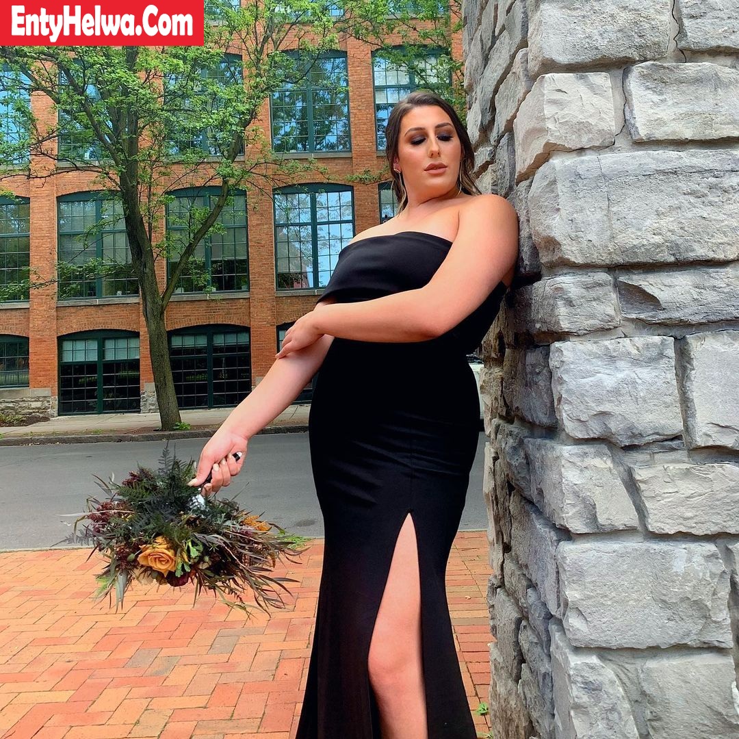 شاهد أحدث إطلالات "براندي نيتي" على إنستجرام