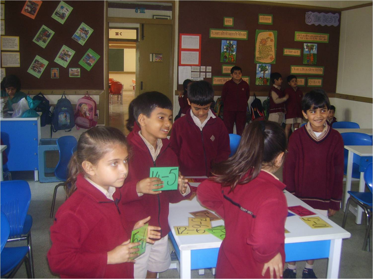 Teaching through display board A teaching tool interactive classroom