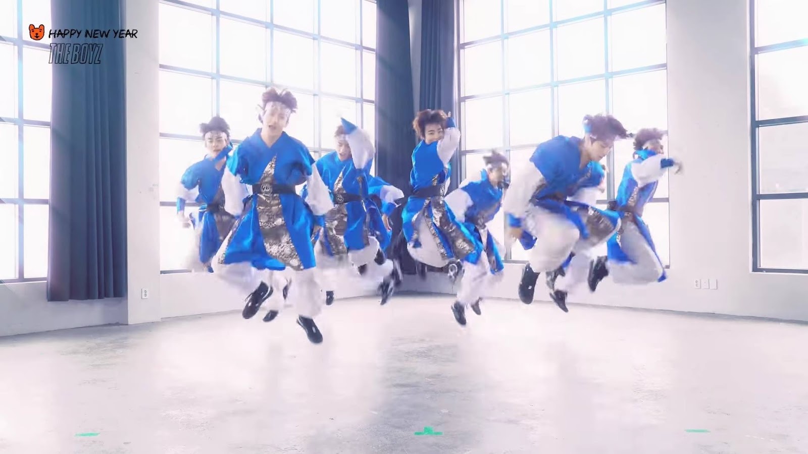 안무정확성에 무릎 탁 치고가는 남돌 점프안무 | 인스티즈